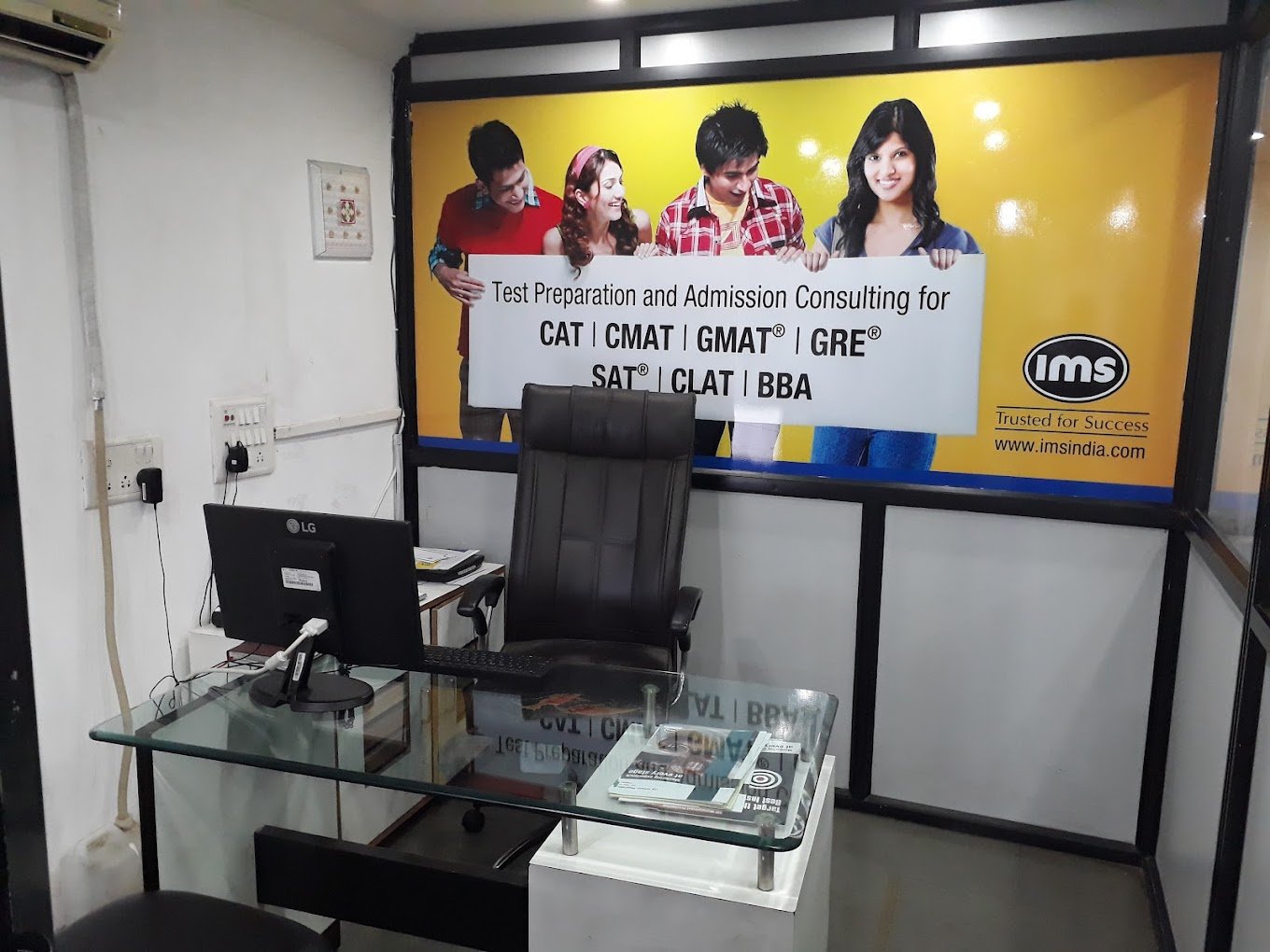 List of Top 5 CUET Academy in Surat: Course, Fee, Rating, Contact ...